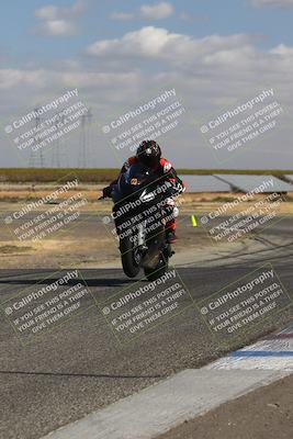 media/Nov-03-2024-TrackDaz (Sun) [[44580f4982]]/B Group/1220pm (Wheelie Bump)/
